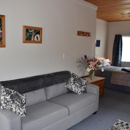Bed and Breakfast Olivista Мастертон Екстер'єр фото